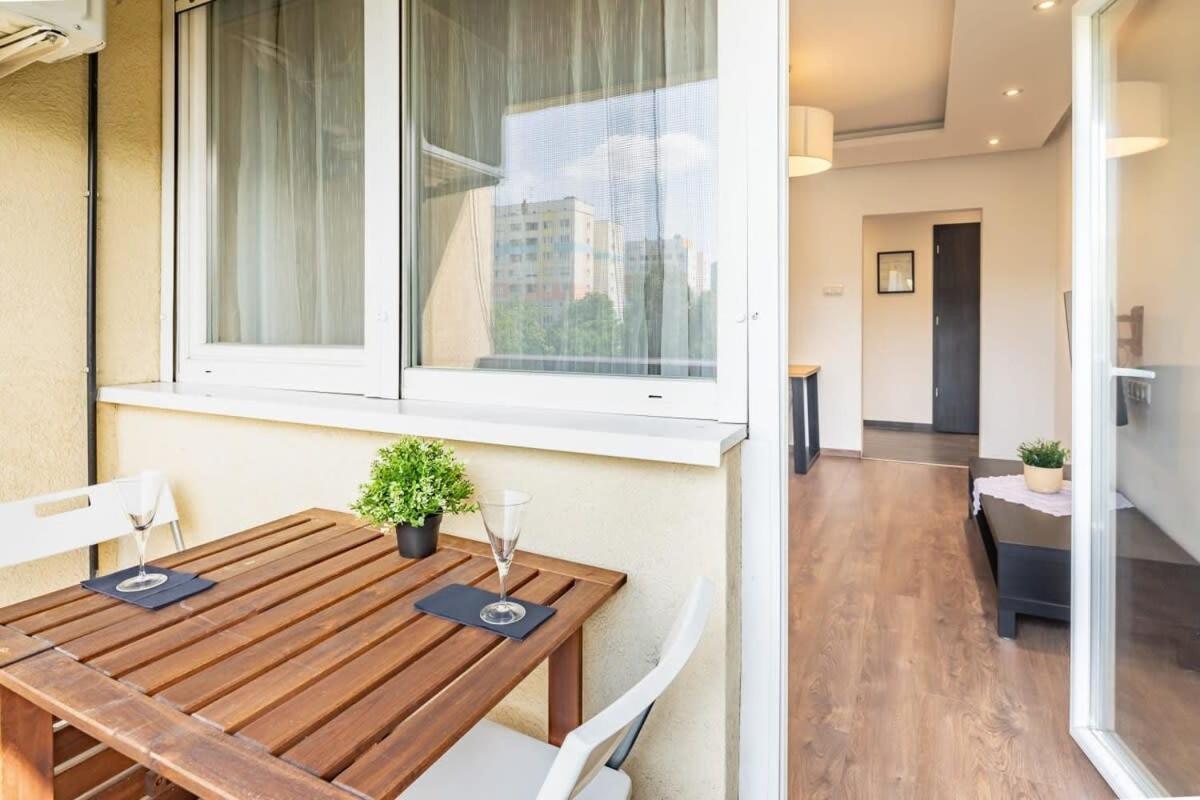 Apartment Cozy Quiet With A Balcony